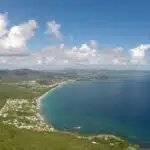 Explorer la Martinique : pourquoi louer une voiture ?